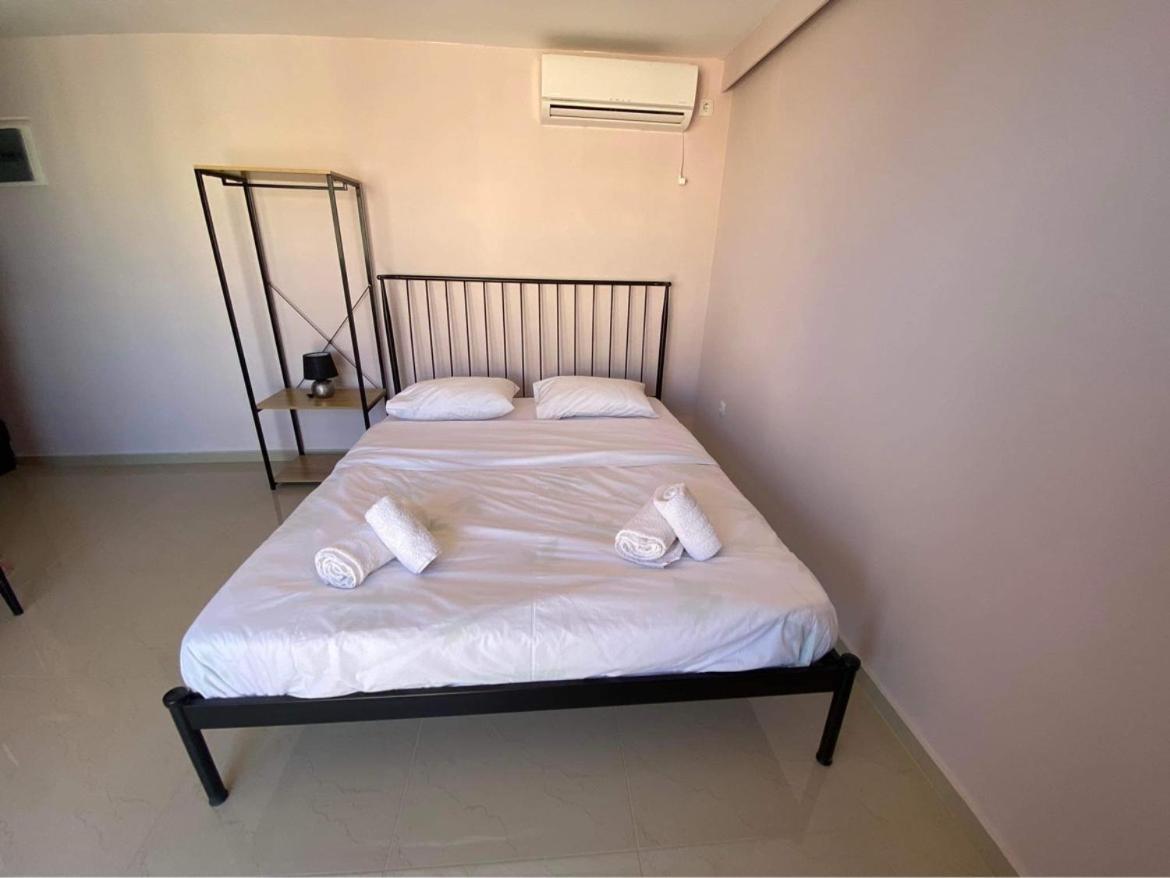 Lavrio 1Bdr Penthouse 7 Min On Foot From The Port Apartment Екстериор снимка