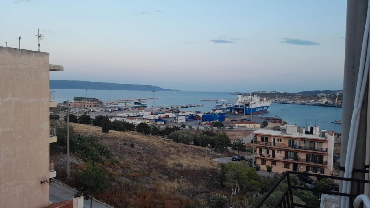 Lavrio 1Bdr Penthouse 7 Min On Foot From The Port Apartment Екстериор снимка